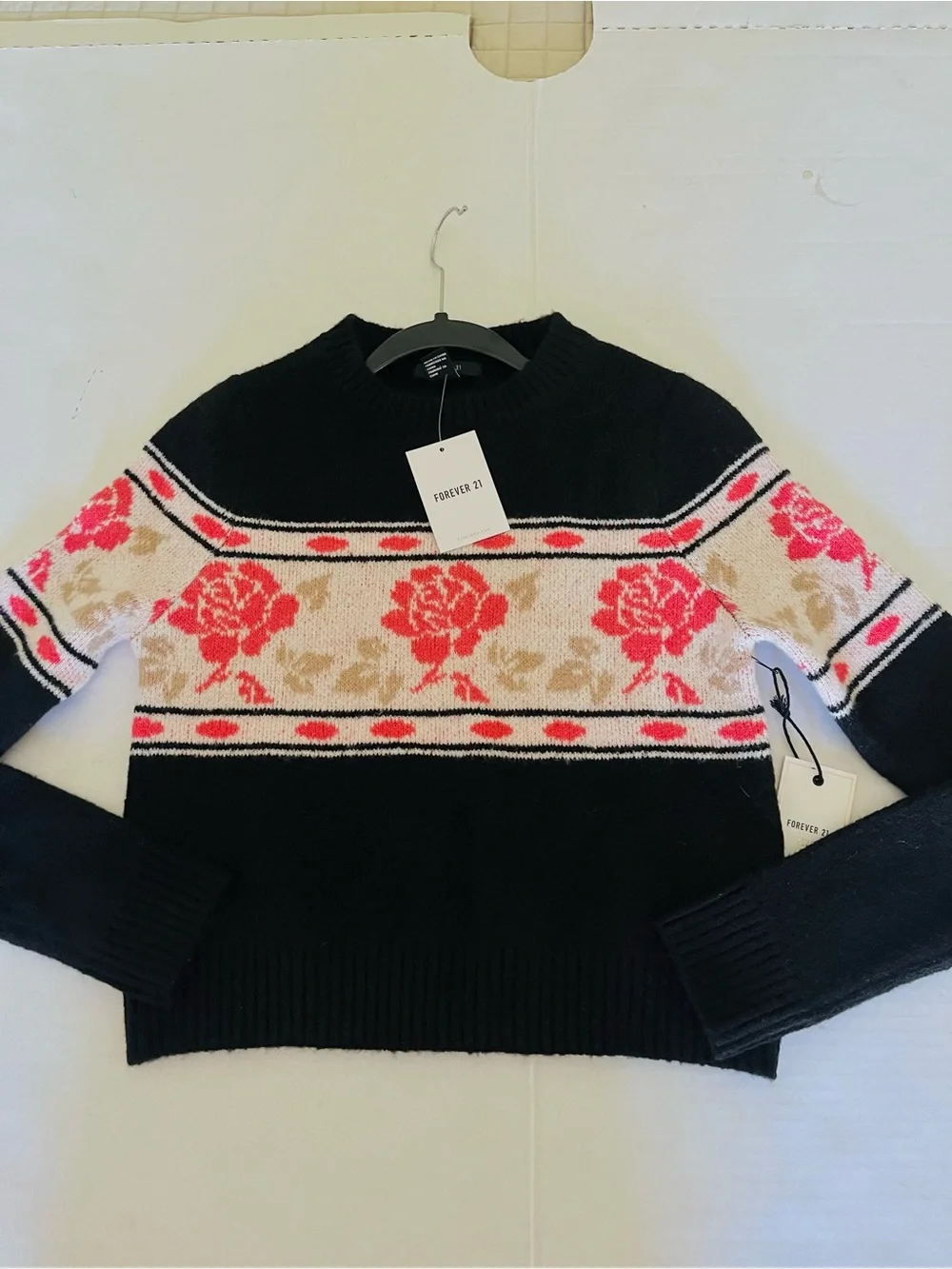 NWT Forever 21 black floral crewneck sweater S - Picture 4 of 10